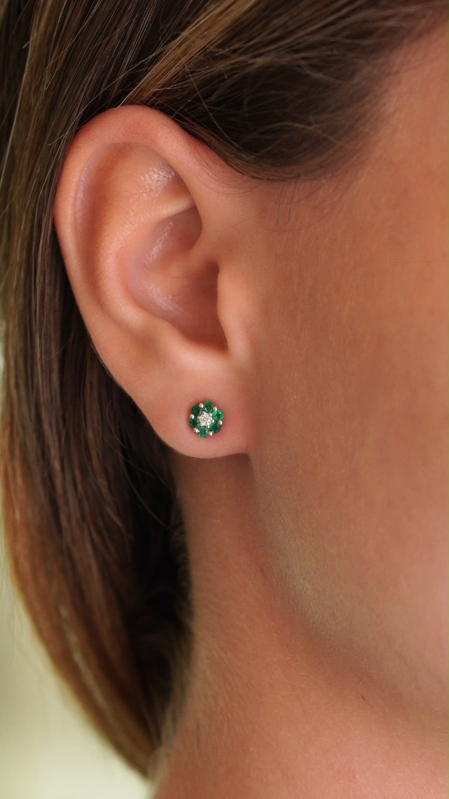 Aretes floral de Esmeraldas