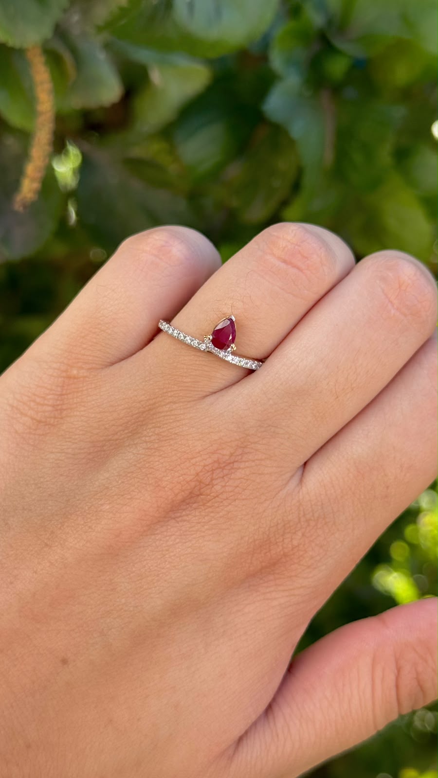 Anillo Rubí Pera & Diamantes