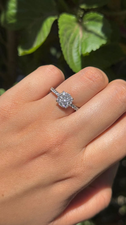 Anillo con 21 Diamantes